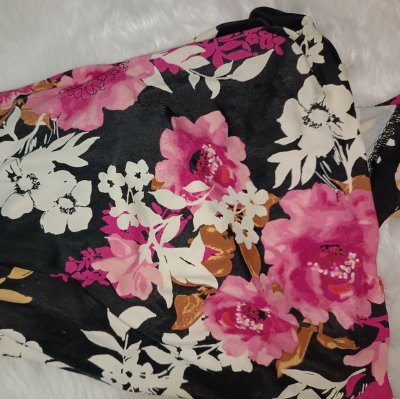 Maxine Of Hollywood Swim Suit - Picture 14 of 15